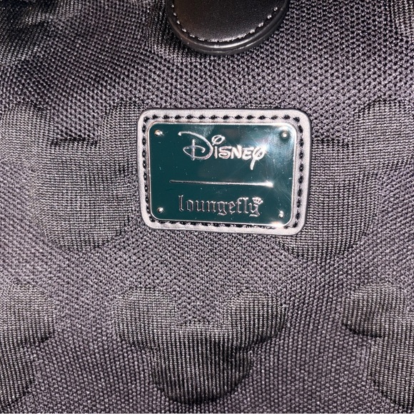 NWT Loungefly Disney Mickey Head Crossbody Satchel BoxLunch Exclusive - Picture 6 of 8